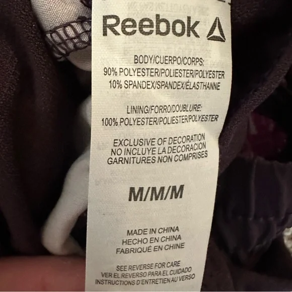 Reebok Womens Printed Essential Running Short with Pockets Pink Camouflage Med - Picture 8 of 9